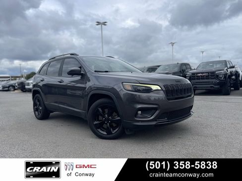 Used 2020 Jeep Cherokee Latitude Plus image 1