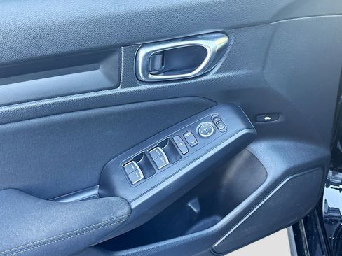 Used 2025 Honda Civic Sport image 17