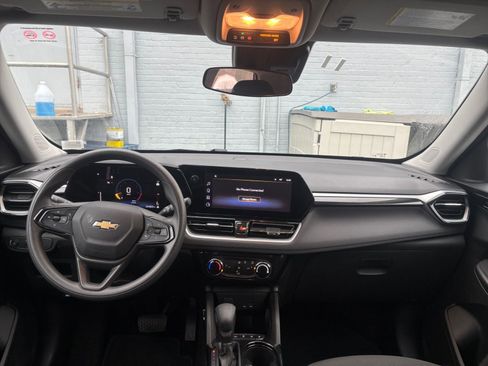 Used 2025 Chevrolet TrailBlazer LT image 31