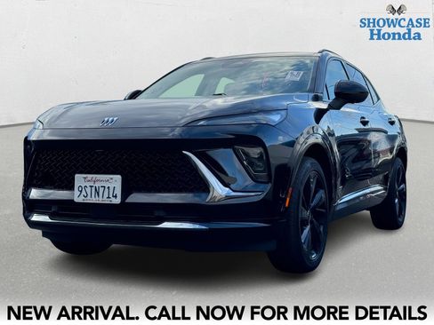 Used 2025 Buick Envision Sport Touring image 2