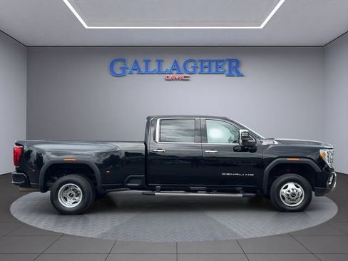 Used 2023 GMC Sierra 3500 Denali AWD/4WD image 3