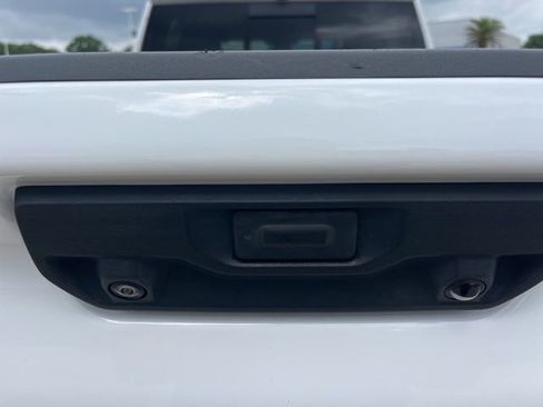 Used 2025 Chevrolet Silverado 2500 LTZ w/ LTZ Convenience Package AWD/4WD image 8