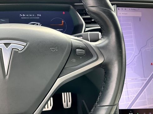 Used 2020 Tesla Model S Performance image 22