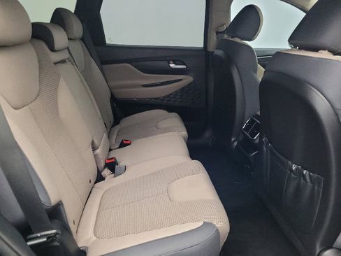Used 2019 Hyundai Santa Fe SE image 19