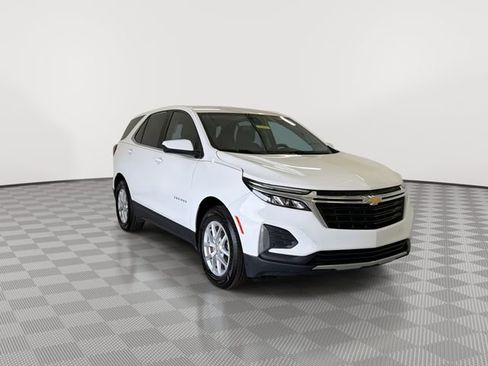 Certified 2022 Chevrolet Equinox LT image 2
