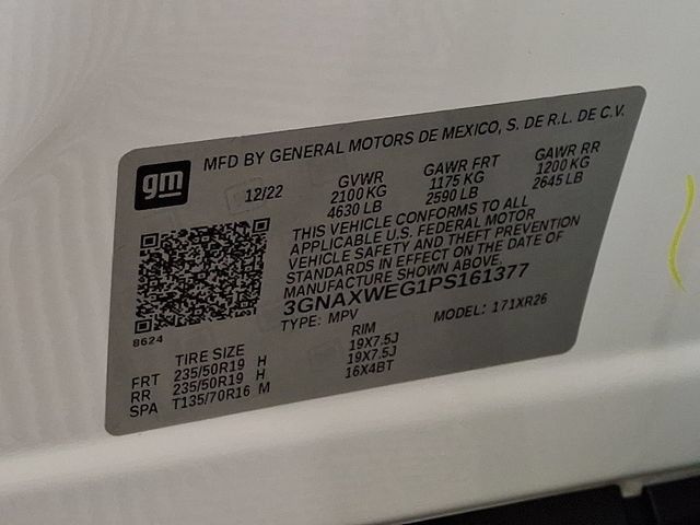 Used 2023 Chevrolet Equinox RS AWD/4WD image 28