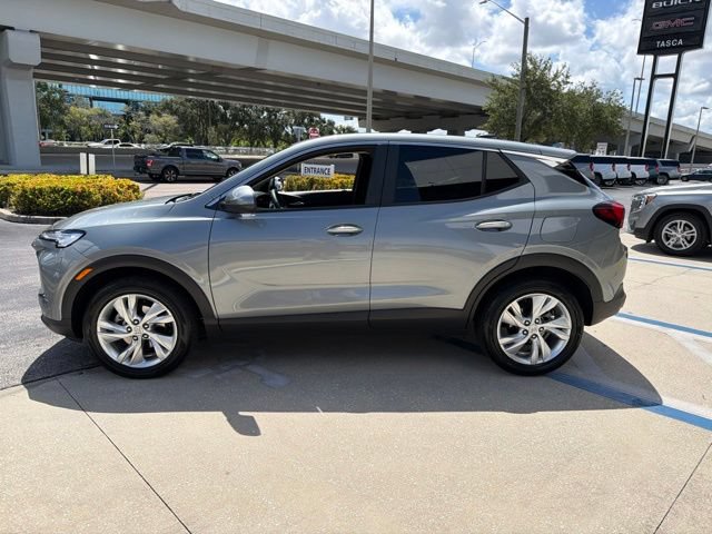 Used 2024 Buick Encore GX Preferred w/ Comfort Package AWD/4WD image 4