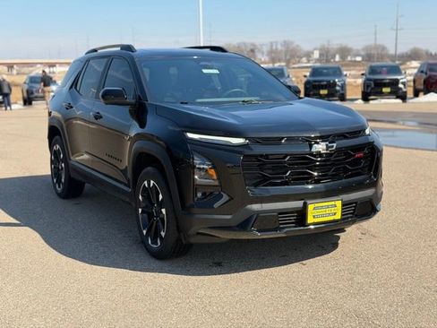 Used 2025 Chevrolet Equinox RS w/ Safety and Technology Package image 3