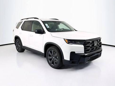 New 2026 Honda Pilot Sport image 3