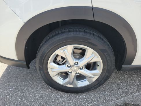 Used 2024 Honda HR-V LX image 10
