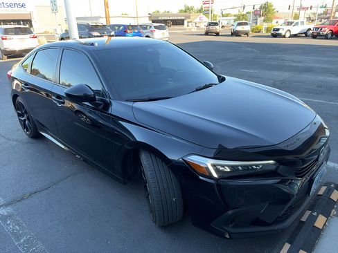 Used 2024 Honda Civic Sport image 1