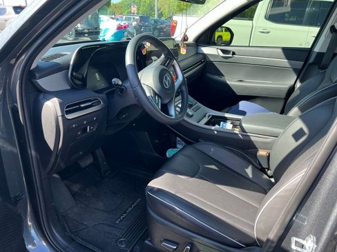 Used 2025 Hyundai Palisade XRT AWD/4WD image 3