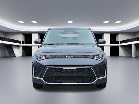 Certified 2025 Kia Soul LX FWD image 8