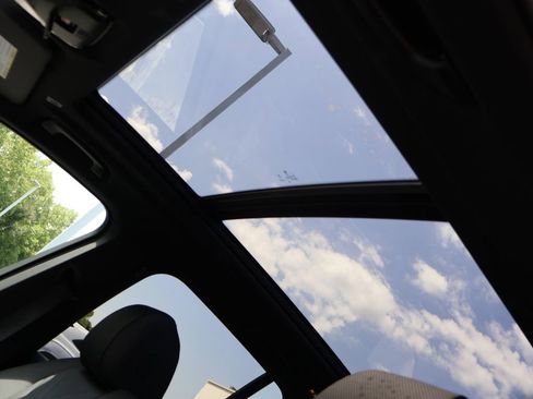 New 2026 BMW X5 xDrive40i w/ Premium Package image 50