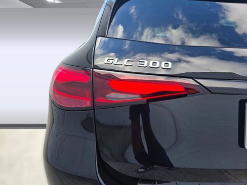 New 2026 Mercedes-Benz GLC 300 4MATIC image 18