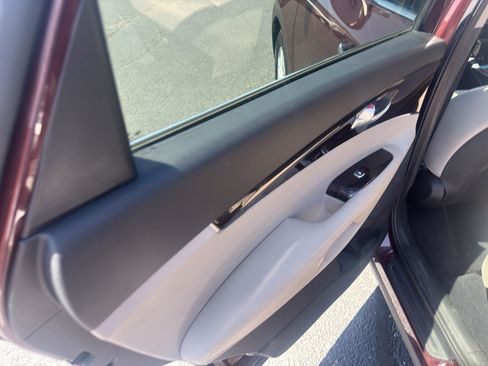 Used 2020 Kia Sorento LX FWD image 11