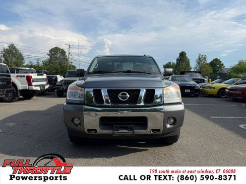 Used 2014 Nissan Titan SV w/ SV Value Truck Package AWD/4WD image 3