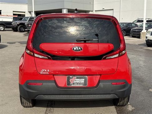 Used 2020 Kia Soul LX image 4