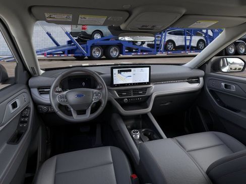 New 2026 Ford Explorer Active w/ Active Comfort Package AWD/4WD image 9