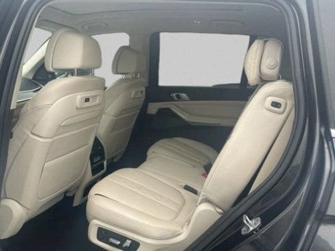 Used 2020 BMW X7 xDrive40i w/ Premium Package AWD/4WD image 17