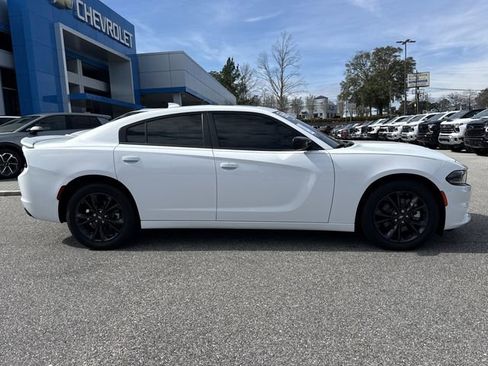 Used 2023 Dodge Charger SXT w/ Blacktop Package image 2