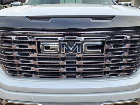 New 2026 GMC Sierra 1500 Denali Ultimate AWD/4WD image 9