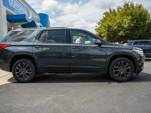 Used 2020 Chevrolet Traverse RS AWD/4WD image 3