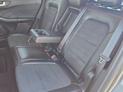 Used 2022 Ford Escape SEL w/ SEL Stealth AWD Package image 15
