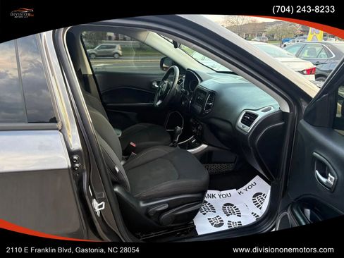 Used 2018 Jeep Compass Sport w/ Tech Group image 13