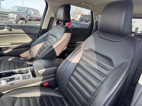 Used 2024 Ford Edge SEL w/ Convenience Package image 22