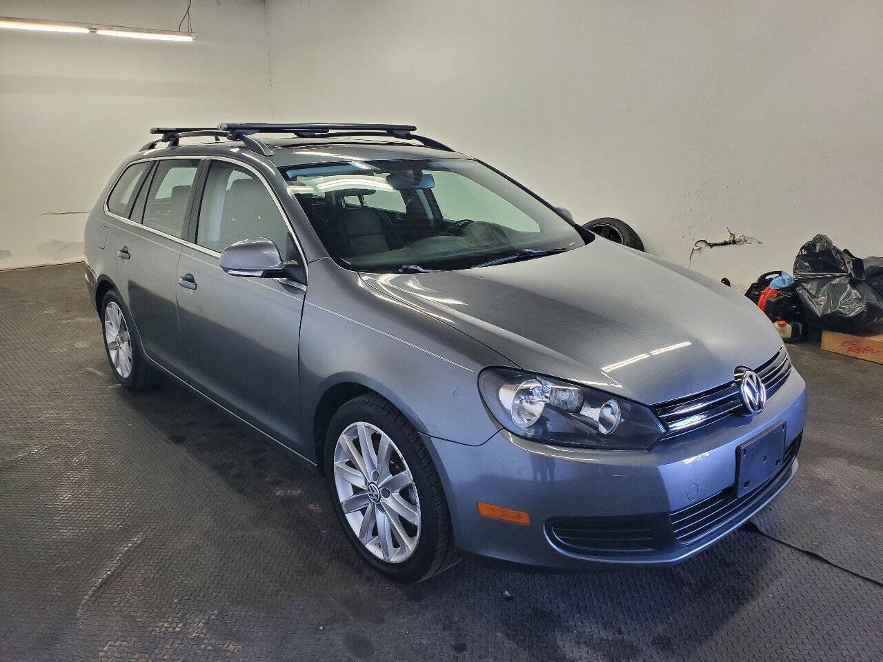 Used 2012 Volkswagen Jetta TDI FWD image 3