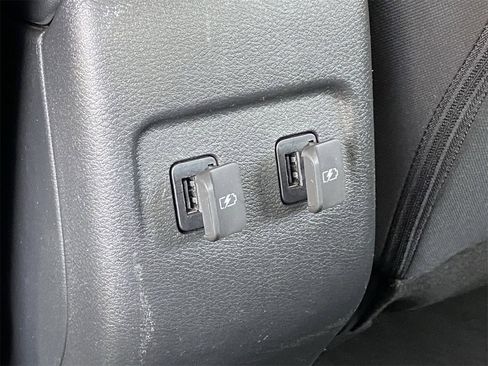 Certified 2022 Nissan Kicks SR image 14