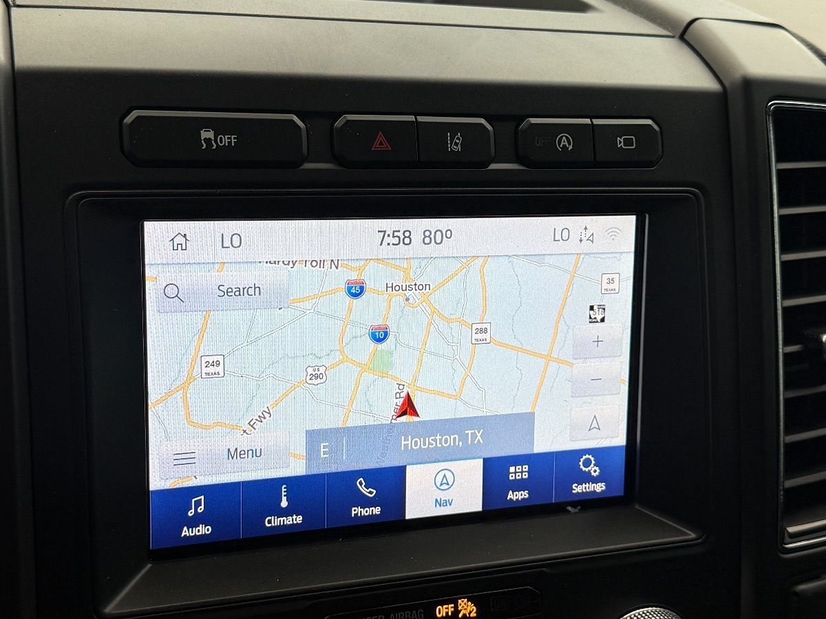 Used 2019 Ford Expedition XLT w/ Equipment Group 202A RWD image 30