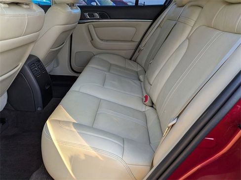 Used 2014 Lincoln MKS image 23