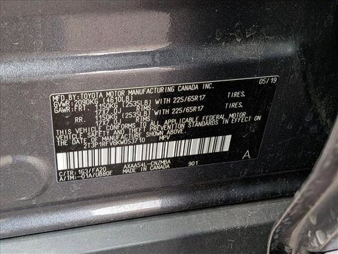 Used 2019 Toyota RAV4 XLE image 15