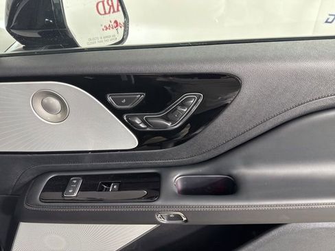 New 2025 Lincoln Aviator Reserve w/ Luxury Package image 22