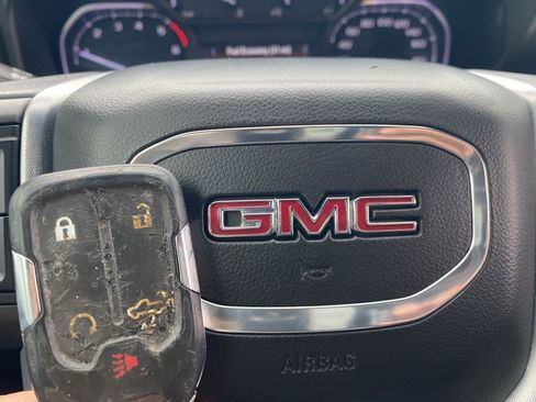 Used 2021 GMC Sierra 1500 Elevation image 41