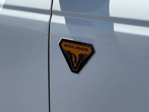 Used 2023 Ford Bronco Badlands AWD/4WD image 7