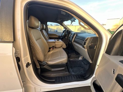 Used 2017 Ford F250 XL w/ Power Equipment Group AWD/4WD image 18