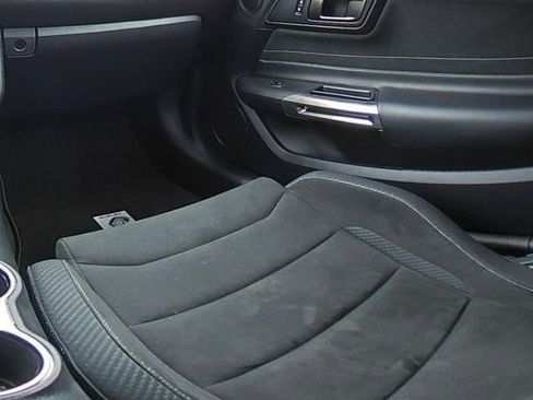 Used 2017 Ford Mustang Shelby GT350 w/ Electronics Package RWD image 22