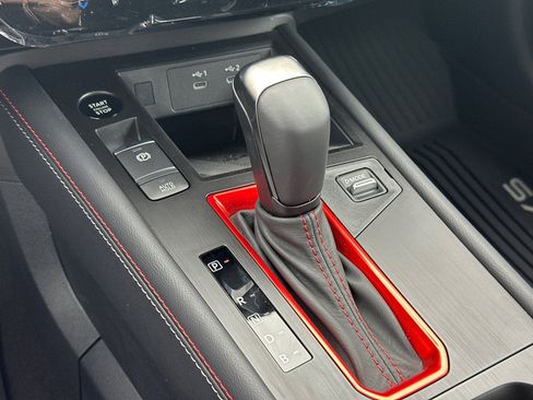 New 2026 Nissan Kicks SR image 30