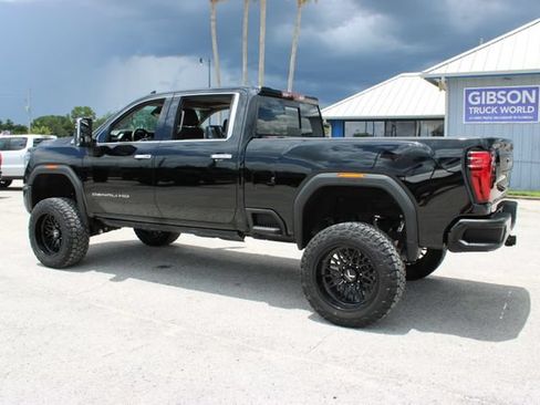Used 2025 GMC Sierra 2500 Denali w/ Denali Reserve Package AWD/4WD image 7