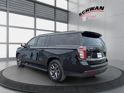 Used 2021 Chevrolet Suburban Z71 w/ Z71 Off-Road Package image 6