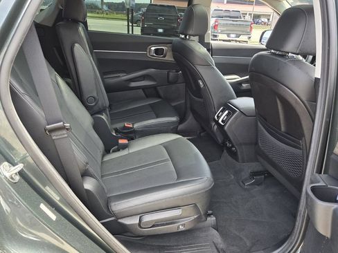 Used 2021 Kia Sorento EX w/ EX AWD X-Line Package image 21