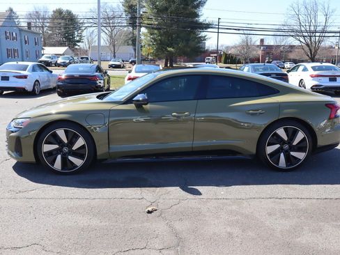 Used 2023 Audi e-tron GT Prestige image 8