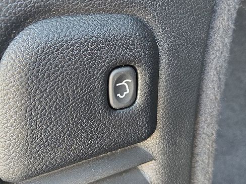 Used 2024 Dodge Durango GT image 33