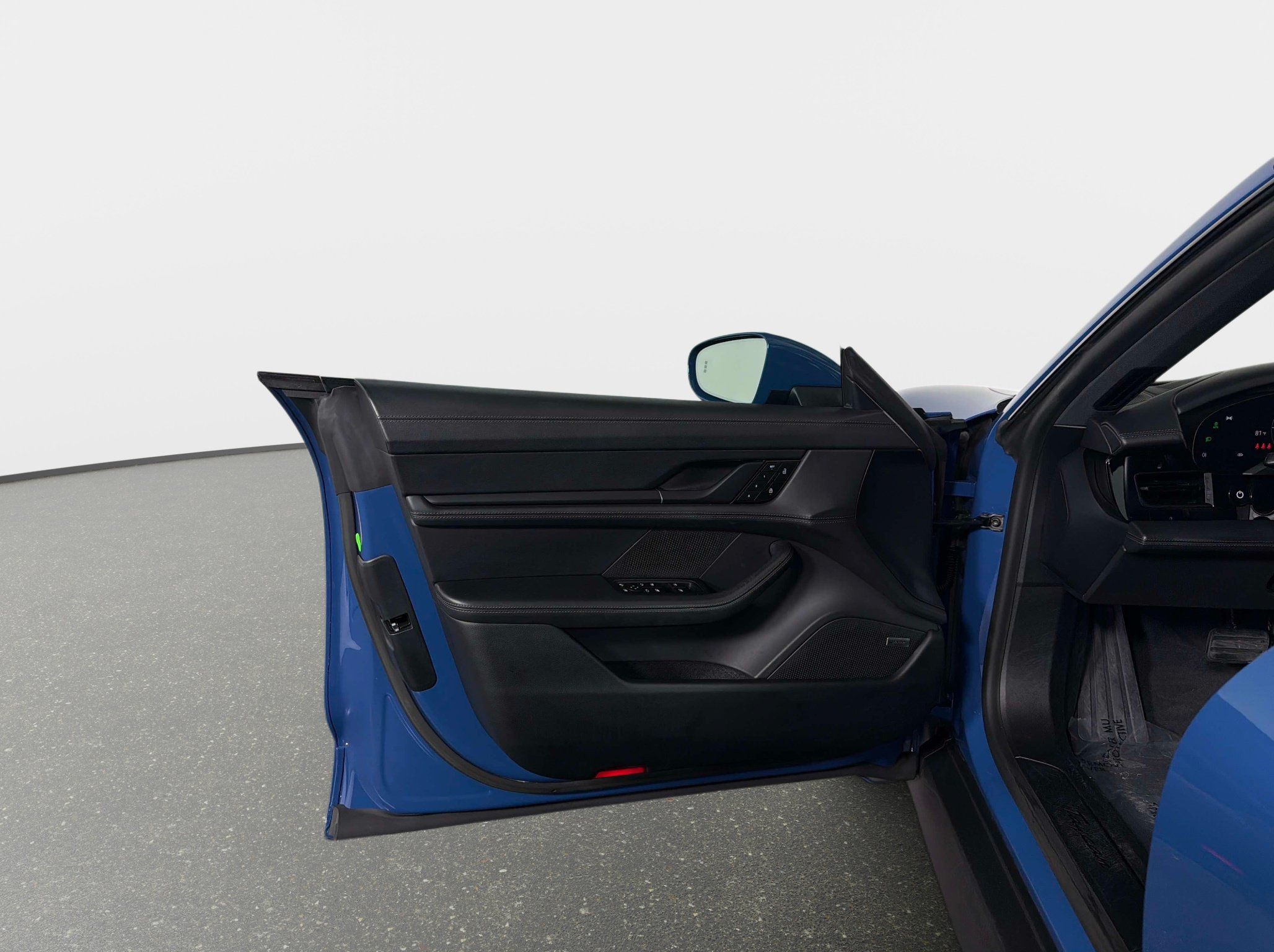 Used 2023 Porsche Taycan RWD image 36