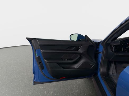 Used 2023 Porsche Taycan RWD image 36