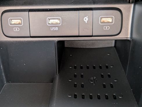 Certified 2023 Kia Sorento S FWD image 26