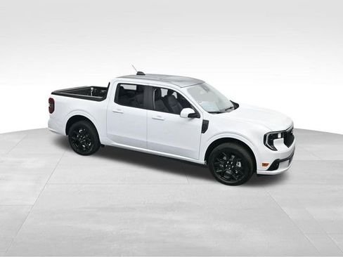 New 2025 Ford Maverick Lobo image 40